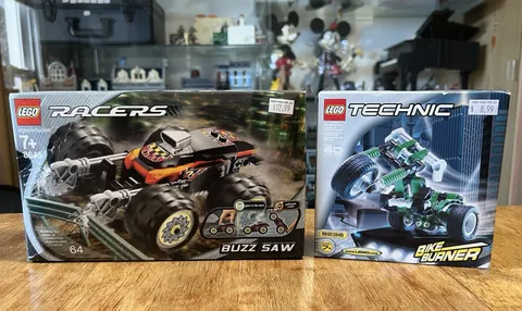 New Sealed Vintage LEGO Lot Technic 8236 Bike Burner Motorcycle 8648 Racer Truck