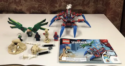 LEGO Super Heroes: Spider-Men's Spider Crawler (76114) Near complete READ