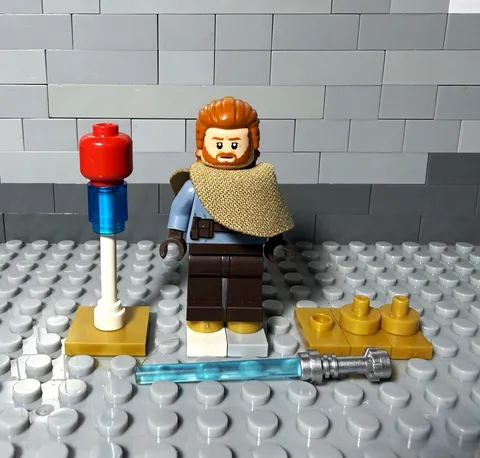 LEGO STAR WARS Ben Kenobi w/ Poncho & Blue Lightsaber