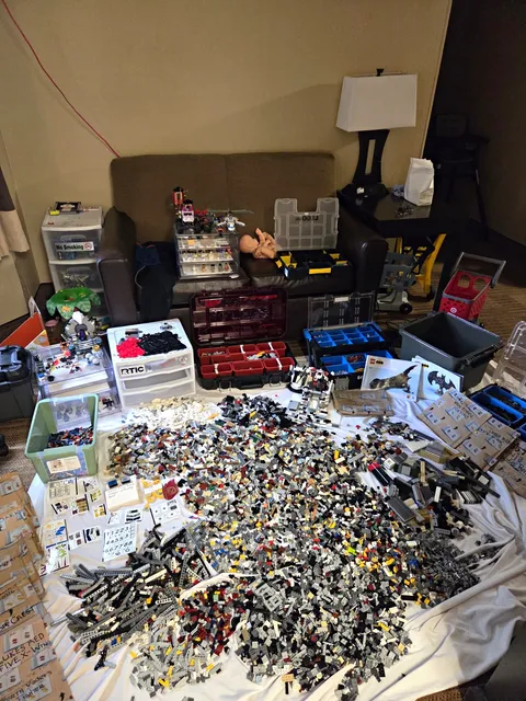 50+ LEGO Sets& Massive Collectors Bulk Accessories Lot