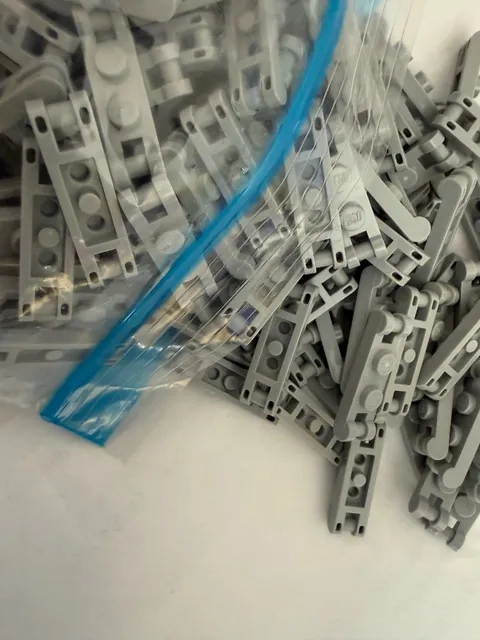 LEGO - NEW- #18649-LIGHT BLUISH GREY -PLATE MOD/ 1 X 2 W/ 2 HANDLES-25 PIECES