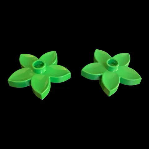 lot of 2 Duplo green flower parts- combined shipping (MISC54)