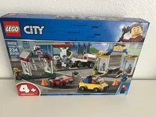 LEGO CITY: Garage Center (60232) Factory Sealed