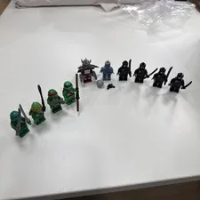 LEGO Teenage Mutant Ninja Turtles + Shredder foot solders krang Weapons included