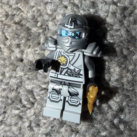 LEGO NINJAGO Zane Minifigure NJO0228 Gray Ninja Armor w/ Helmet (2014)
