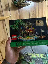LEGO Ray the Castaway 40566 Limited Edition Promotional Set 239 pcs 18+ Box