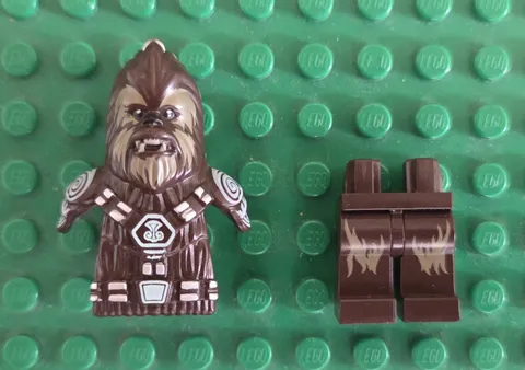 LEGO Star Wars Minifigure Chief Tarfful Lot of Headpiece And Legs