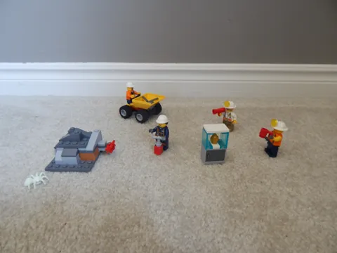 RETIRED Lego City 60184 Mining Team - Complete Set w/ Manual