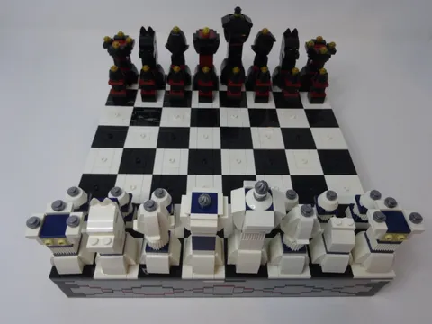 LEGO Chess Set (40174) 95% Complete RETIRED - Used