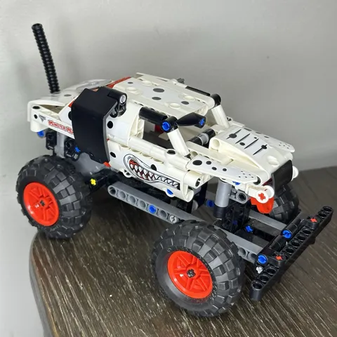 LEGO Technic Monster Jam Monster Mutt Dalmatian 42150 95% COMPLETE