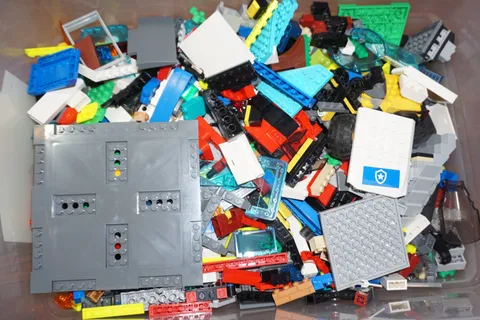 LEGO Bricks Parts Pieces Bulk Lot Over 3 LBS Pounds (3 Lb 5 Oz)