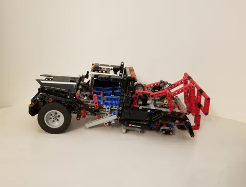LEGO TECHNIC Model Traffic Pick-Up Tow Truck (9395) Incomplete Replacement Parts
