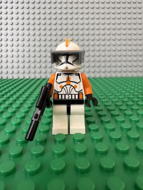 LEGO Star Wars Commander Cody Phase 1 Clone Trooper Minifigure