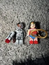 LEGO DC Minifigures Lot of 2 - Cyborg & Wonder Woman Plastic Figures