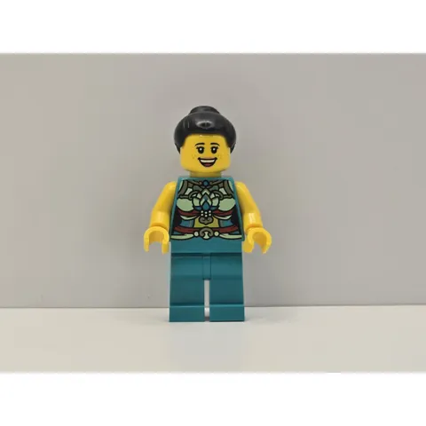 LEGO Lunar New Year Female Participant Minifigure hol313 Large Smile New