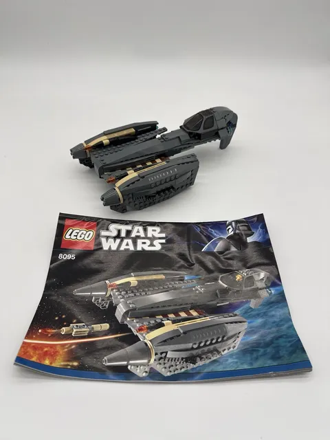 LEGO Star Wars: General Grievous' Starfighter (8095) SHIP ONLY