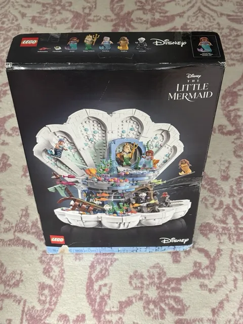 LEGO Disney Princess: The Little Mermaid Royal Clamshell (43225) 100% Complete.