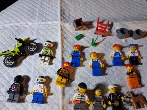 LEGO City Minifigures Lot w/ Accessories Motorcycle, stuntmen, town figures, dog