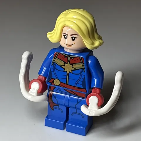 LEGO Avengers Captain Marvel Minifigure sh0639  76152