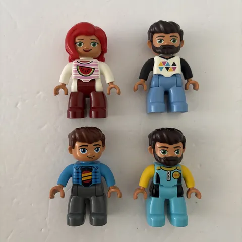 LEGO DUPLO 10840 BIG FAIR My Town Amusement Park Carnival Lot of 4 Figures