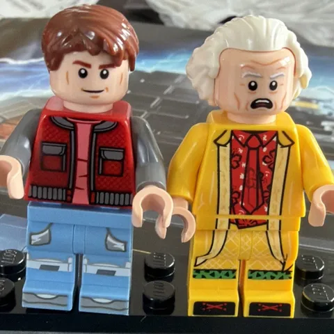 LEGO - 10300 Back To The Future Marty McFly & Doc Brown Minifigures set NEW