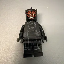 LEGO Star Wars Darth Maul Minifigure Black Outfit Red Face Horned Helmet