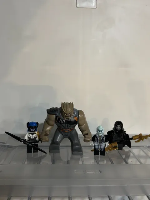 LEGO Marvel Superheroes Infinity War Thanos’ Children
