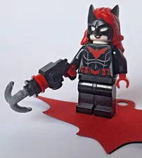 LEGO 76300 Batwoman MINIFIGURE from DC Batman Superheroes Arkham Asylum