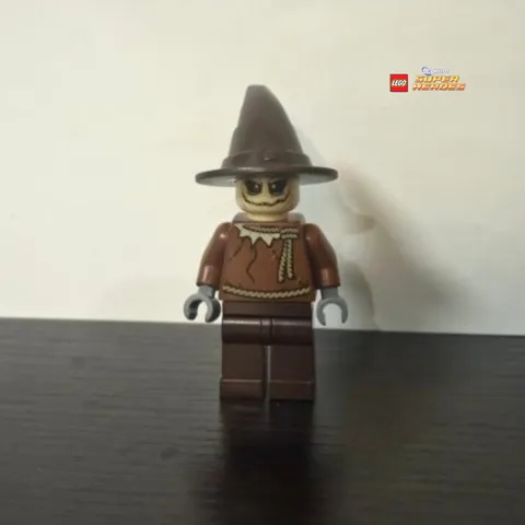 LEGO DC Super Heroes Scarecrow Minifigure SH0058 Batman Genuine Authentic
