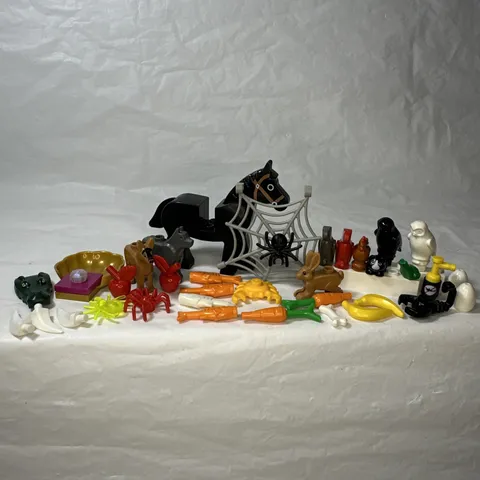 LEGO Animal Figures Lot Horse Rabbit Dogs Fish Birds Spider Scorpion Crab