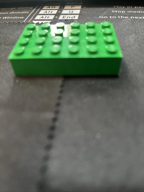 LEGO ● 4x6 Brick ● Green ● Part 2356 or 44042 ● Thick Plate ● QTY 1