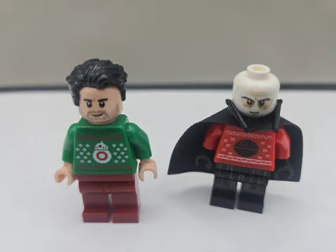 LEGO Star Wars Minifigures Lot Darth Vader and Poe Dameron Holiday Sweater