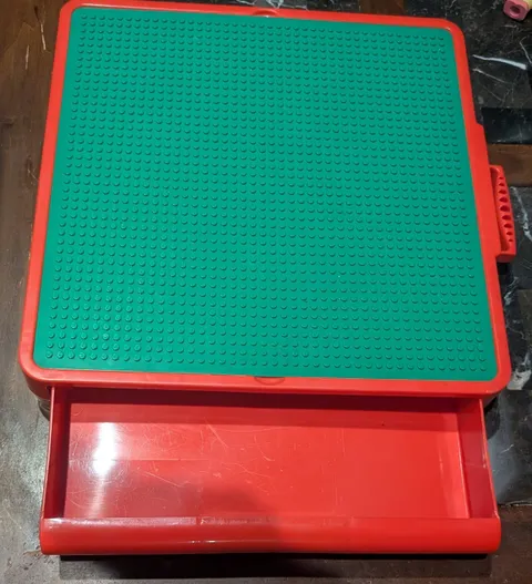 Aldi  LEGO Red Project Style 15 Inch Case With Green Baseplate 42x42 Stud 