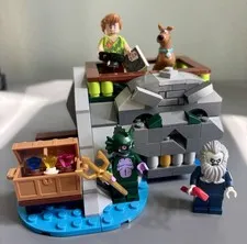 Lego Scooby Doo Haunted Lighthouse Keeper MOC Shaggy Swamp Monster