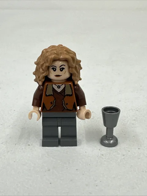 LEGO HARRY POTTER 2023 ADVENT CALENDAR - # 17 MADAM ROSMERTA MINI FIGURE LOOSE