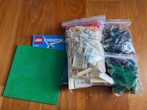 Lego Creator 10268 Vestas Wind Turbine 100% Complete with Instructions