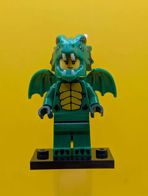 Green Dragon Costume col23-12 Series 23 (Complete Set with Stand and Accessories