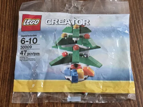 LEGO Creator Holiday ChristmasTree 30009 NEW & SEALED Pack - 47 pieces Free Ship
