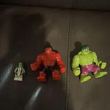 LEGO Marvel Super Heroes Red Hulk, Green Hulk, She Hulk