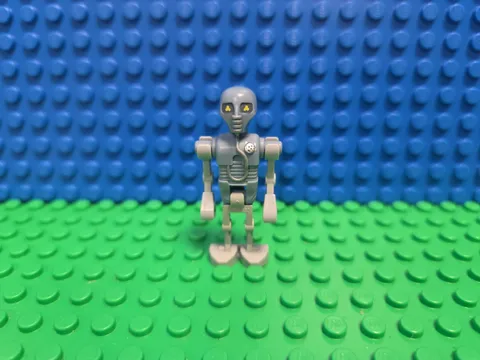 Lego 2-1B Medical Droid Minifigure 7879 sw0345 Star Wars CMF Lot Rare Retired 