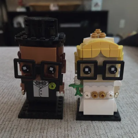 LEGO BrickHeadz Wedding Couple Bride & Groom 2 Figures w/ Display Bases