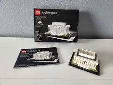LEGO ARCHITECTURE: Lincoln Memorial (21022) W/ Original Box and Instructions