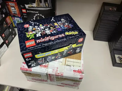 LEGO 71010 Minifigures Series 14 Original Case 60 Bags Per Case Brand-New&Sealed