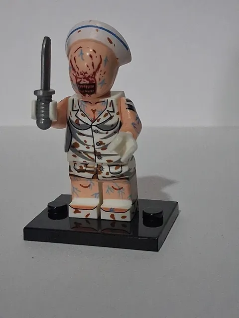 Pyramid Head Triangle Guard Minifigure Custom Pad Printed Horror Movie Toy 