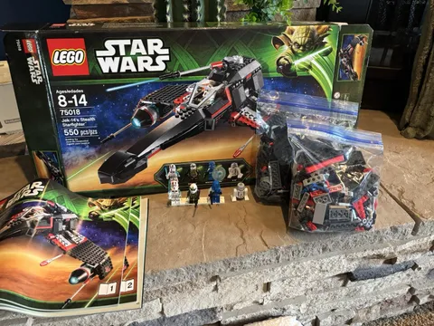 LEGO Star Wars: Jek-14's Stealth Starfighter (75018) Complete Box And Manual
