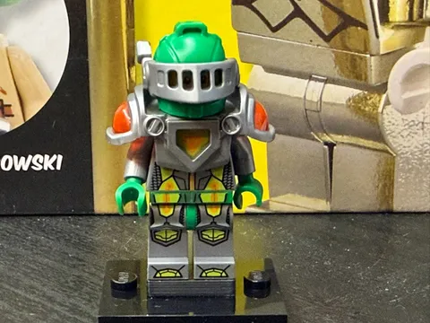 LEGO Minifigure Aaron Fox - Flat Silver & Armor nex025 Minifig h458