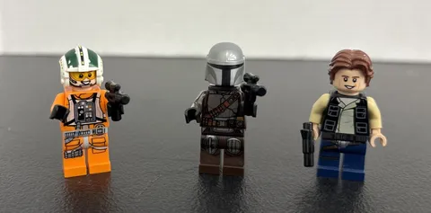 3 Lego Star Wars Minifigures Ham Solo, Mandalorian And Rebel Fighter