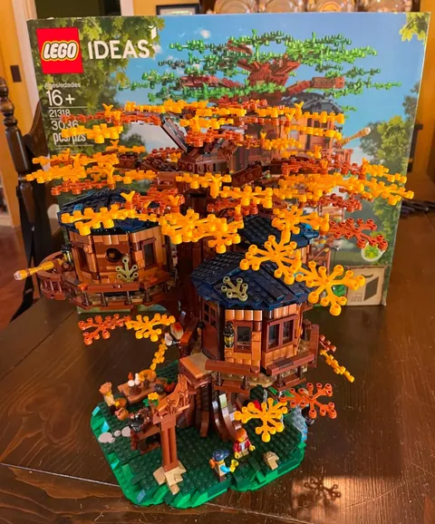 LEGO Ideas: Tree House (21318)