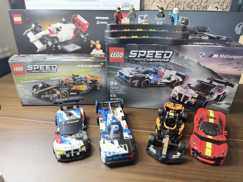 LEGO Speed Champions Lot! 4-Cars and 2 boxes! W/ MiniFig Stand!