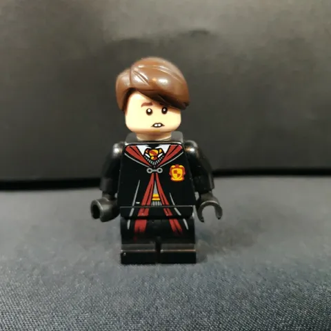 Lego Neville Longbottom Minifigure Harry Potter Series 2 71028 As Shown